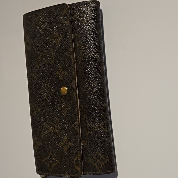 LV long wallet - Picture 1 of 16